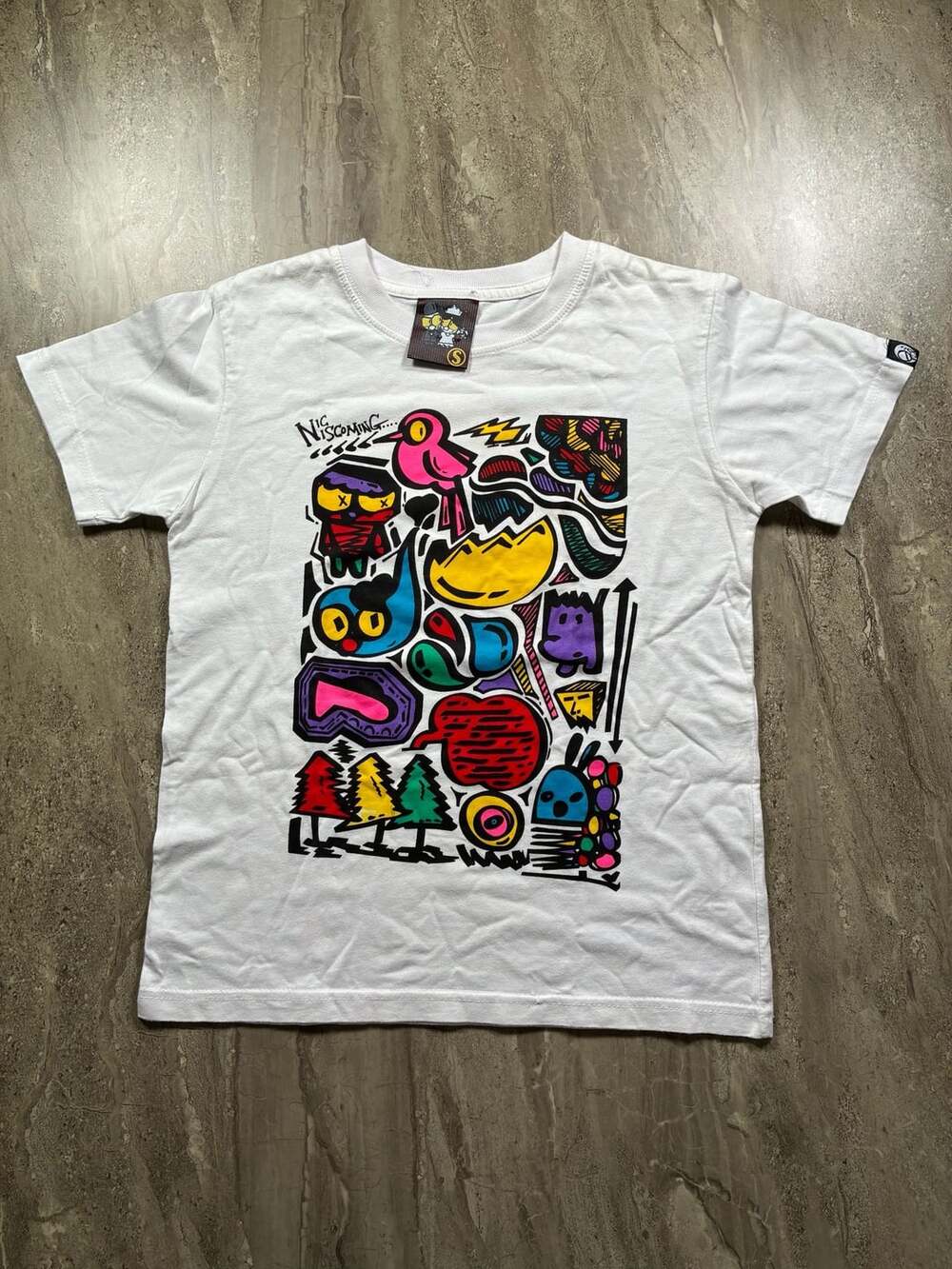 Niscoming Graphic Tee Size S White Graffiti Art Short Sleeve Shirt